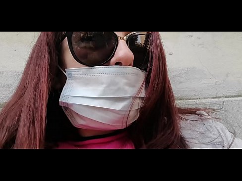 ❤️ Nicoletta waxay ka aargoosatay deriskeeda oo waxay ku seexatay garaashkiisa (Karantiil Gaar ah oo loo yaqaan Covid19 Talyaani) Porno Guri ❤