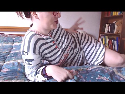 ❤️ Soo qaado guskan weyn ee madow afkaaga addoon yar Porno Guri ❤